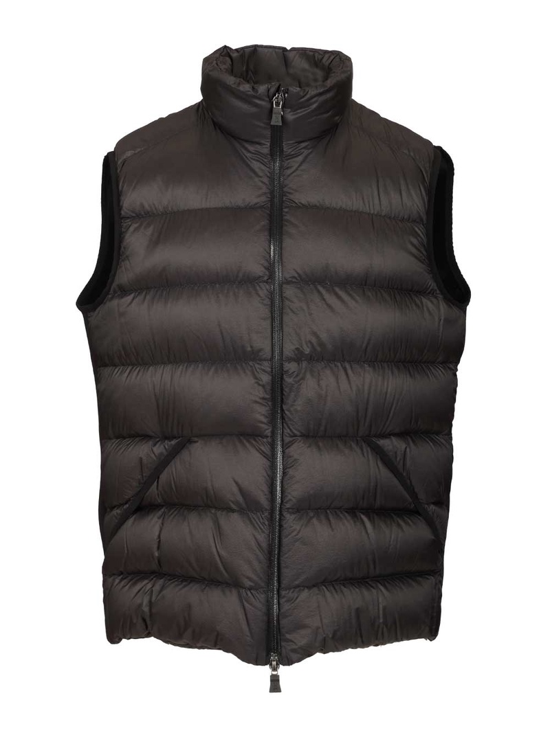 Padded vest in tech nylon