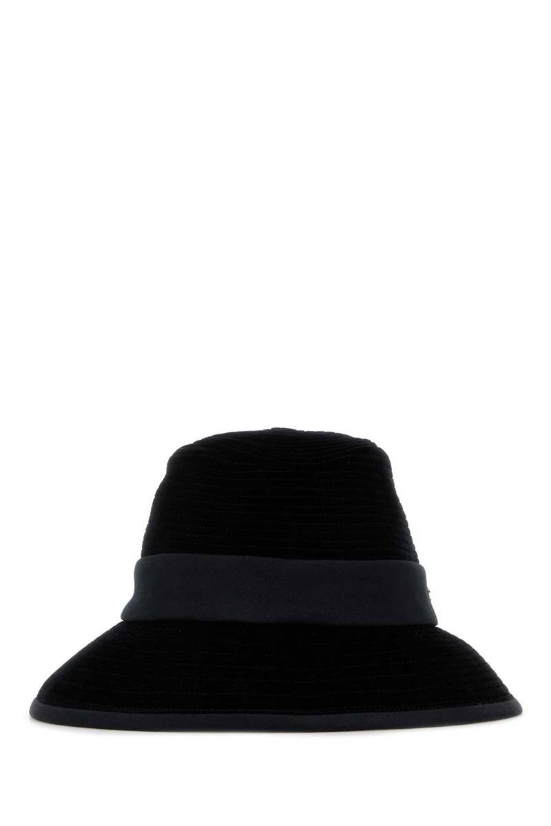 Black velvet hat