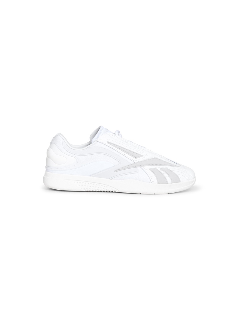 Reebok Sneakers