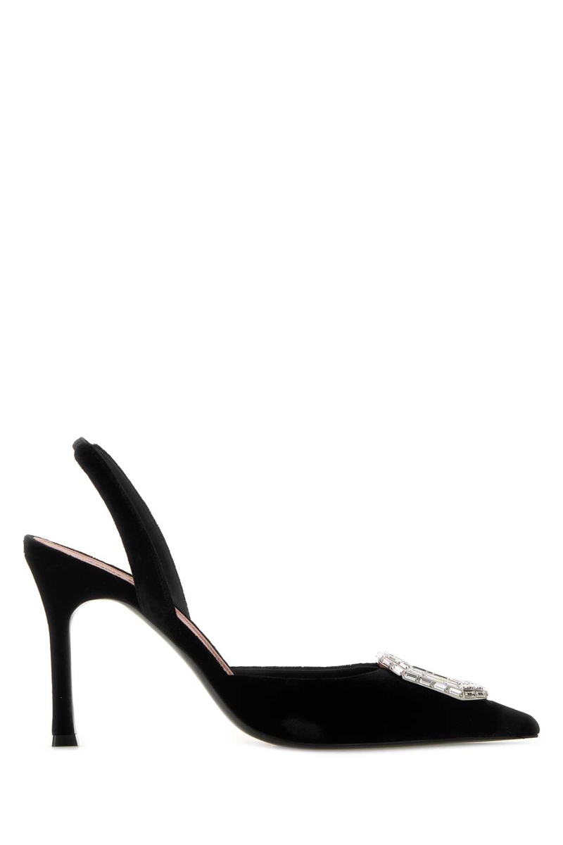 Black velvet Camelia pumps