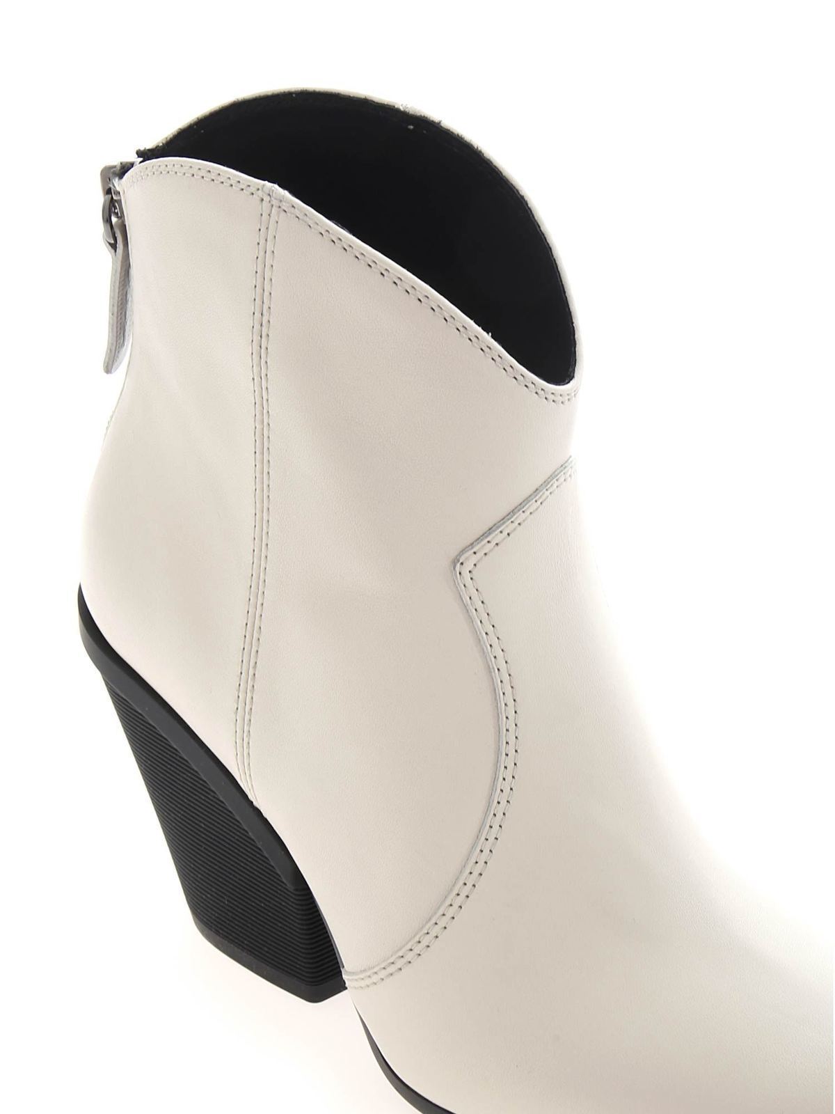 Texan ankle boots in Ecru color HXW5810DS10O6LB018 (HOGAN / ブーツ ) | HOGAN (ホーガン)(3)