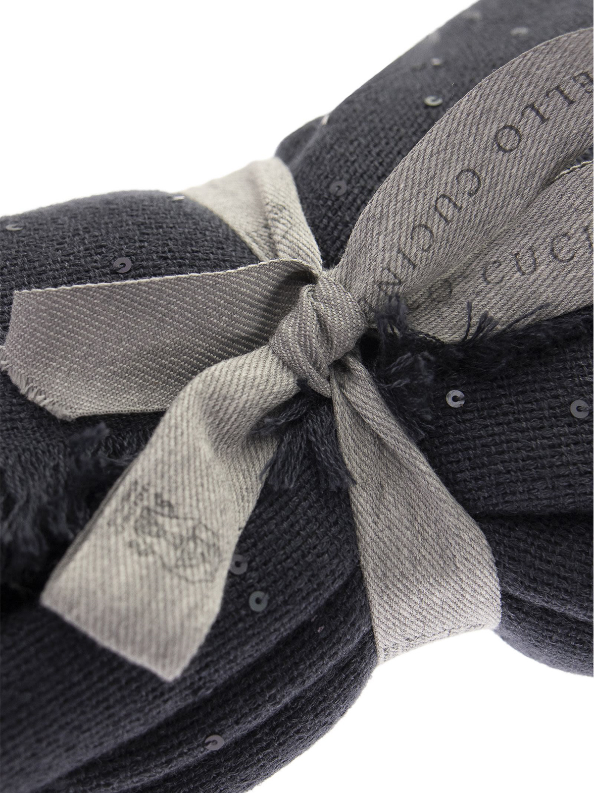 Cashmere and silk sequined scarf MSC915029CJ786 (Brunello Cucinelli / スカーフ・マフラー ) | Brunello Cucinelli (ブルネロ・クチネリ)(2)
