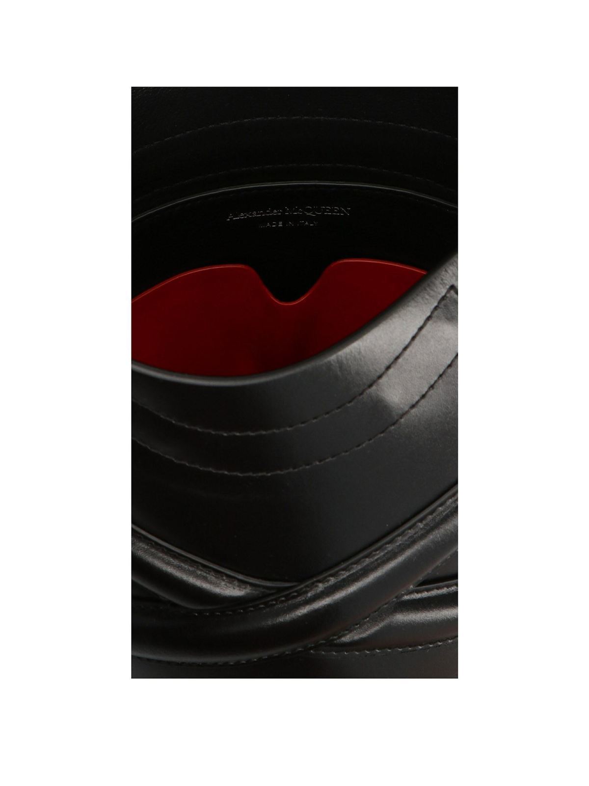 The Curve Small bucket bag in black 6564671YB401000 (Alexander McQUEEN / ハンドバッグ・ショルダーバッグ ) | Alexander McQUEEN (アレキサンダー・マックイーン)(2)