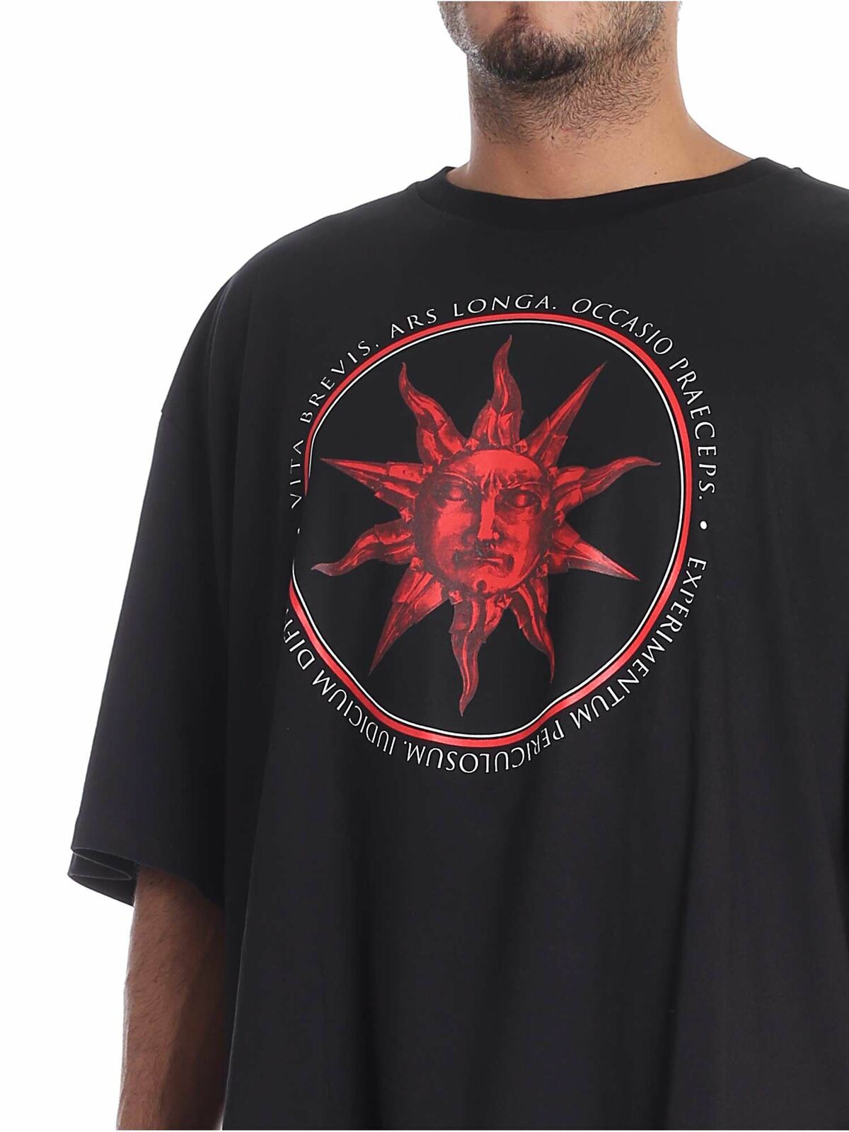 Black T-shirt with red sun print FPU7106P0303999 (FAUSTO PUGLISI / Tシャツ・カットソー ) | FAUSTO PUGLISI (ファウスト プリージ)(3)