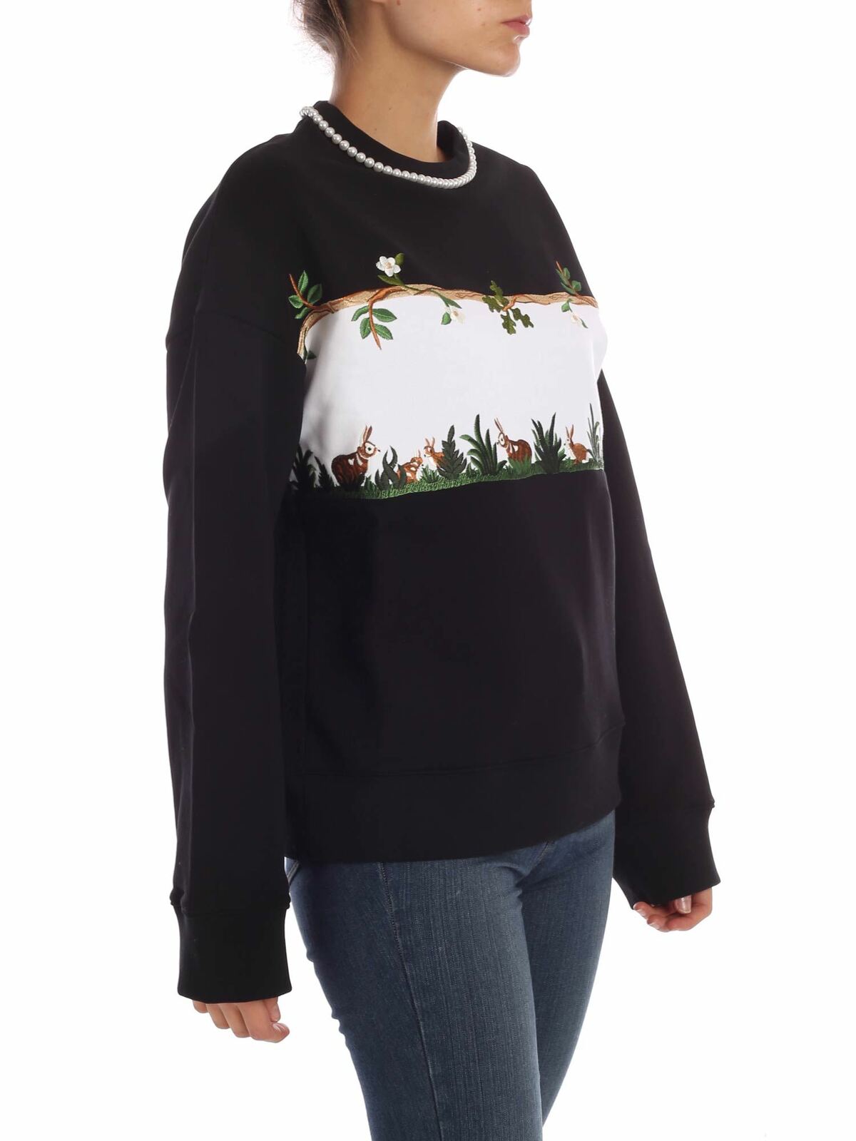 Black sweatshirt with rabbit patch 19IV2S0E01142149000 (VIVETTA / スウェット・フーディー ) | VIVETTA (ヴィヴェッタ)(1)