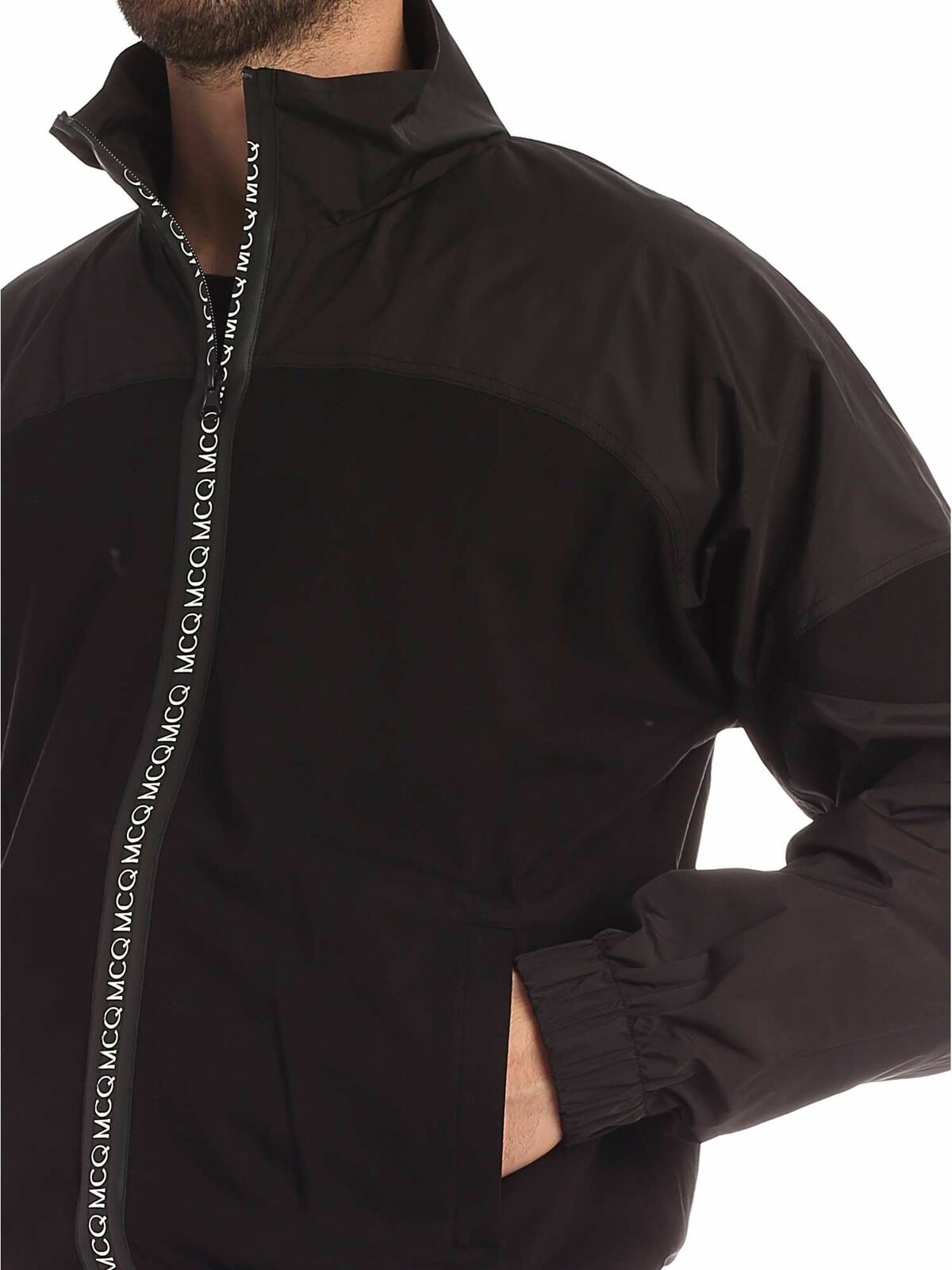MCQ bands jacket in black 577189ROT291000 (McQ / カジュアルジャケット・ベスト ) | McQ (マックキュー)(3)