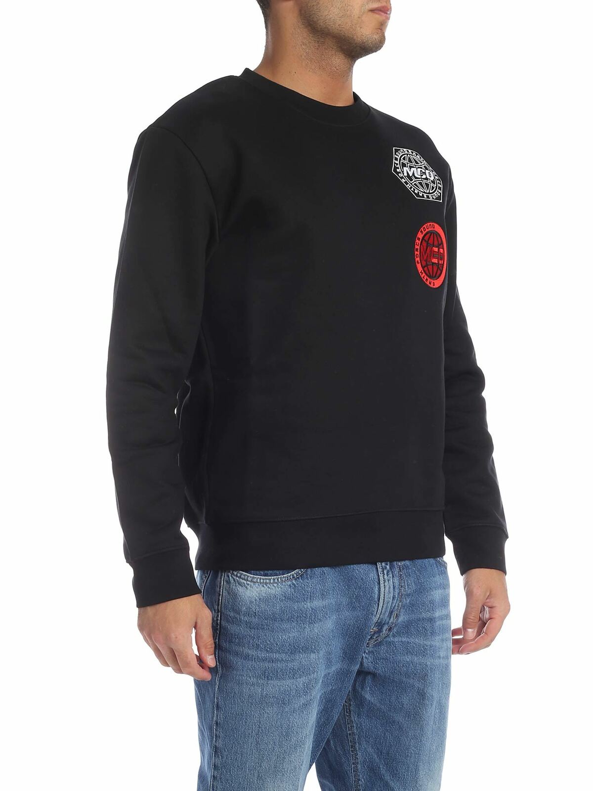 Black sweatshirt with McQ patch 415099RNT171000 (McQ / スウェット・フーディー ) | McQ (マックキュー)(1)