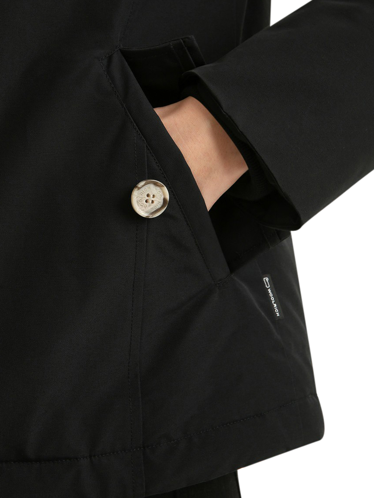 Arctic Raccoon short parka CFWWOU0548FRUT0001BLK (WOOLRICH / コート・ダウン ) | WOOLRICH (ウールリッチ)(4)