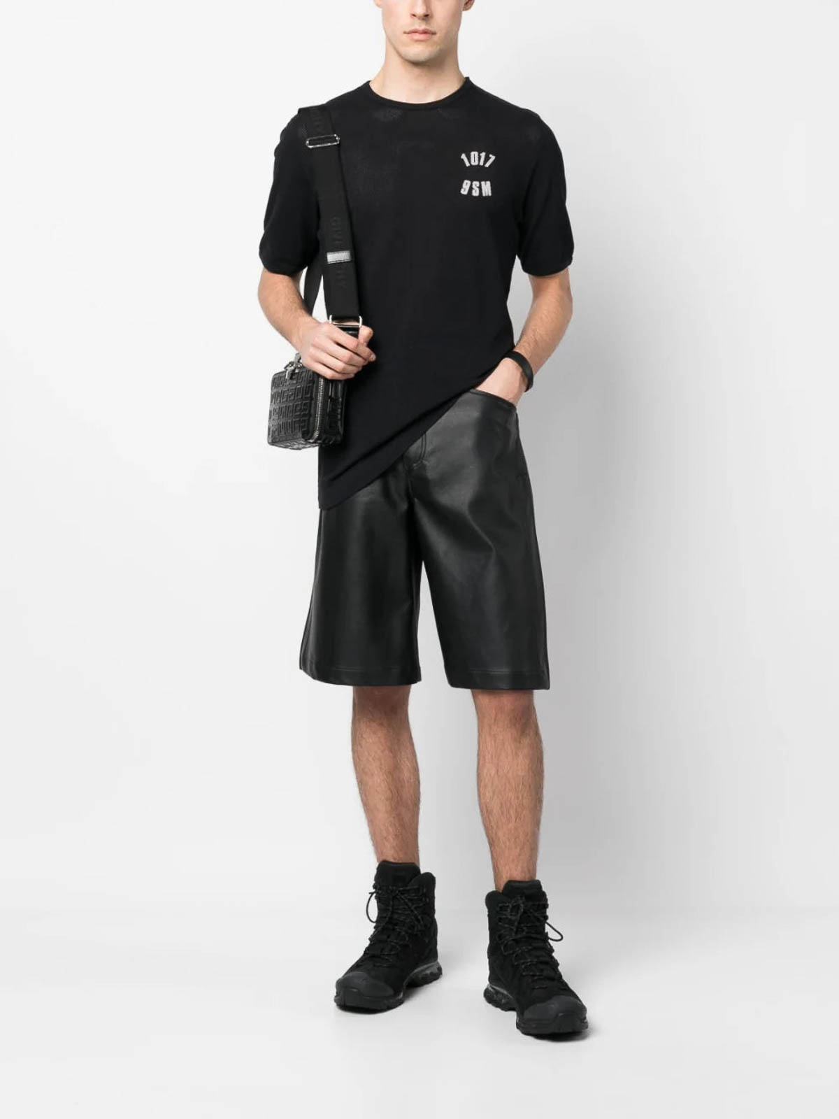 1017 9Sm Logo-Print Cotton T-Shirt AAMTS0363FA01BLK0001 (1017-ALYX-9SM / Tシャツ・カットソー ) | 1017-ALYX-9SM (アリクス)(1)