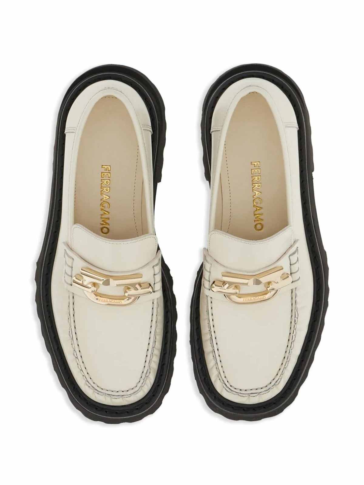 Gancini-Plaque Loafers 01G019763905MASCARPONE (FERRAGAMO / ローファー ) | FERRAGAMO (フェラガモ)(2)