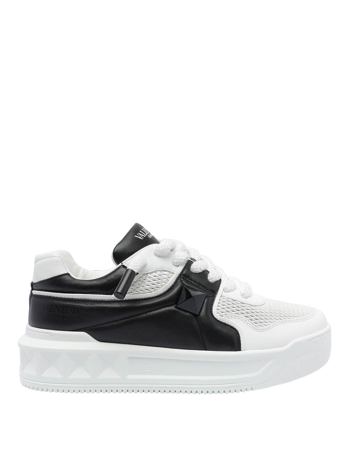 One Stud Xl Sneakers S0G37WWAA01 (Valentino Garavani / スニーカー ) | Valentino Garavani (ヴァレンティノ)