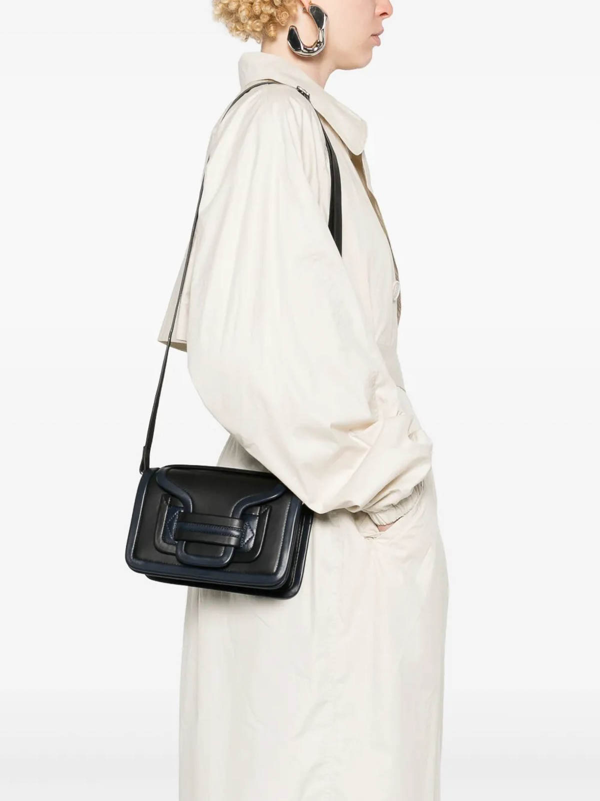 Alpha Handbag QV08BLACKNAVY (PIERRE HARDY / ハンドバッグ・ショルダーバッグ ) | PIERRE HARDY (ピエール アルディ)(2)