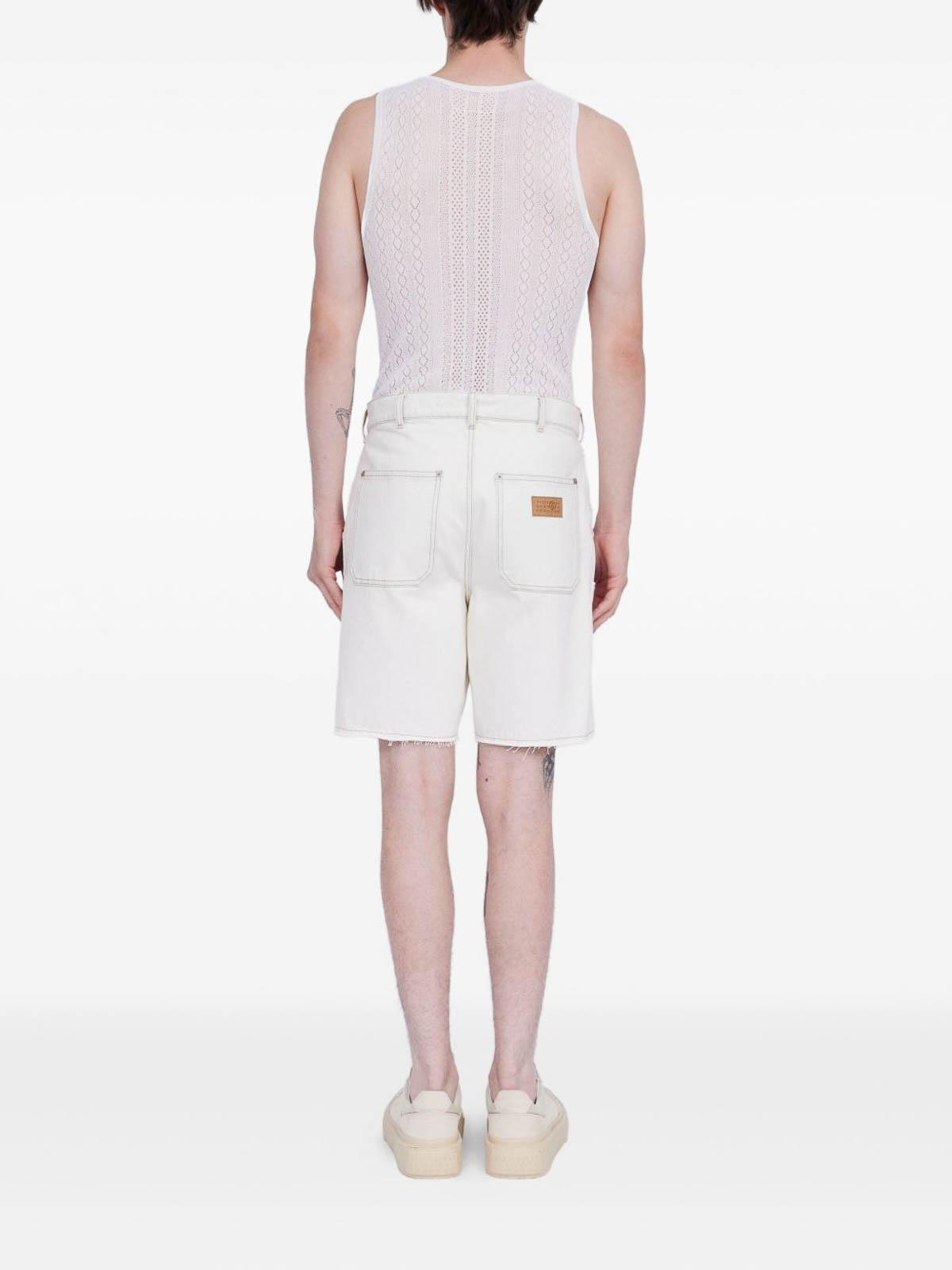 Shorts denim with numerical graphics SH2MU0012M30018963 (MM6 Maison Margiela / ショートパンツ ) | MM6 Maison Margiela (エムエムシックス)(4)