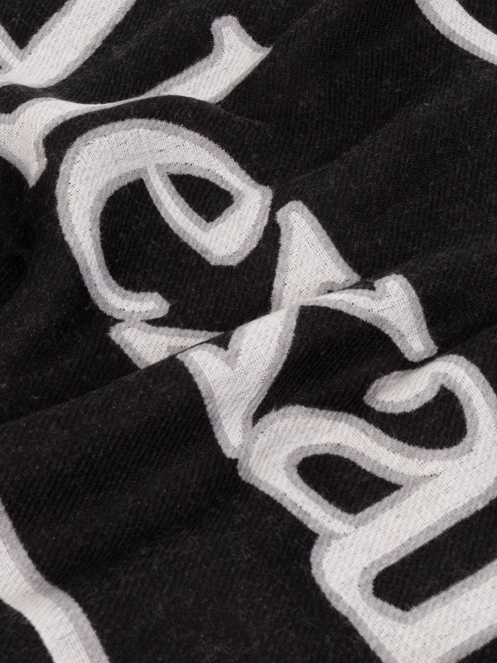 Alexander McQueen Scarfs 7554244200Q1078 (Alexander McQUEEN / スカーフ・マフラー ) | Alexander McQUEEN (アレキサンダー・マックイーン)(1)