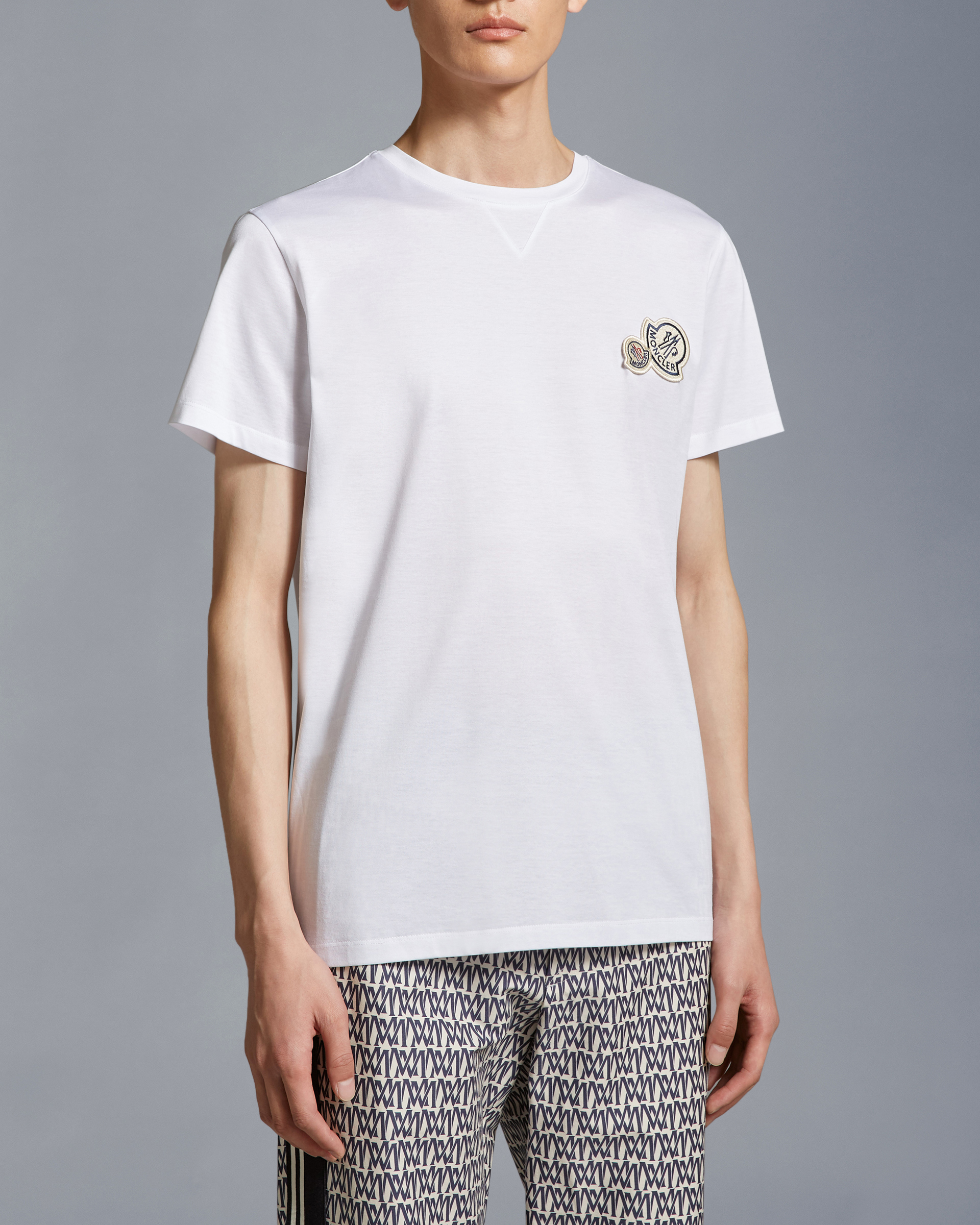 Moncler T-shirts and Polos White J10918C000588390Y001 (Moncler / Tシャツ・カットソー ) | Moncler (モンクレール)(2)