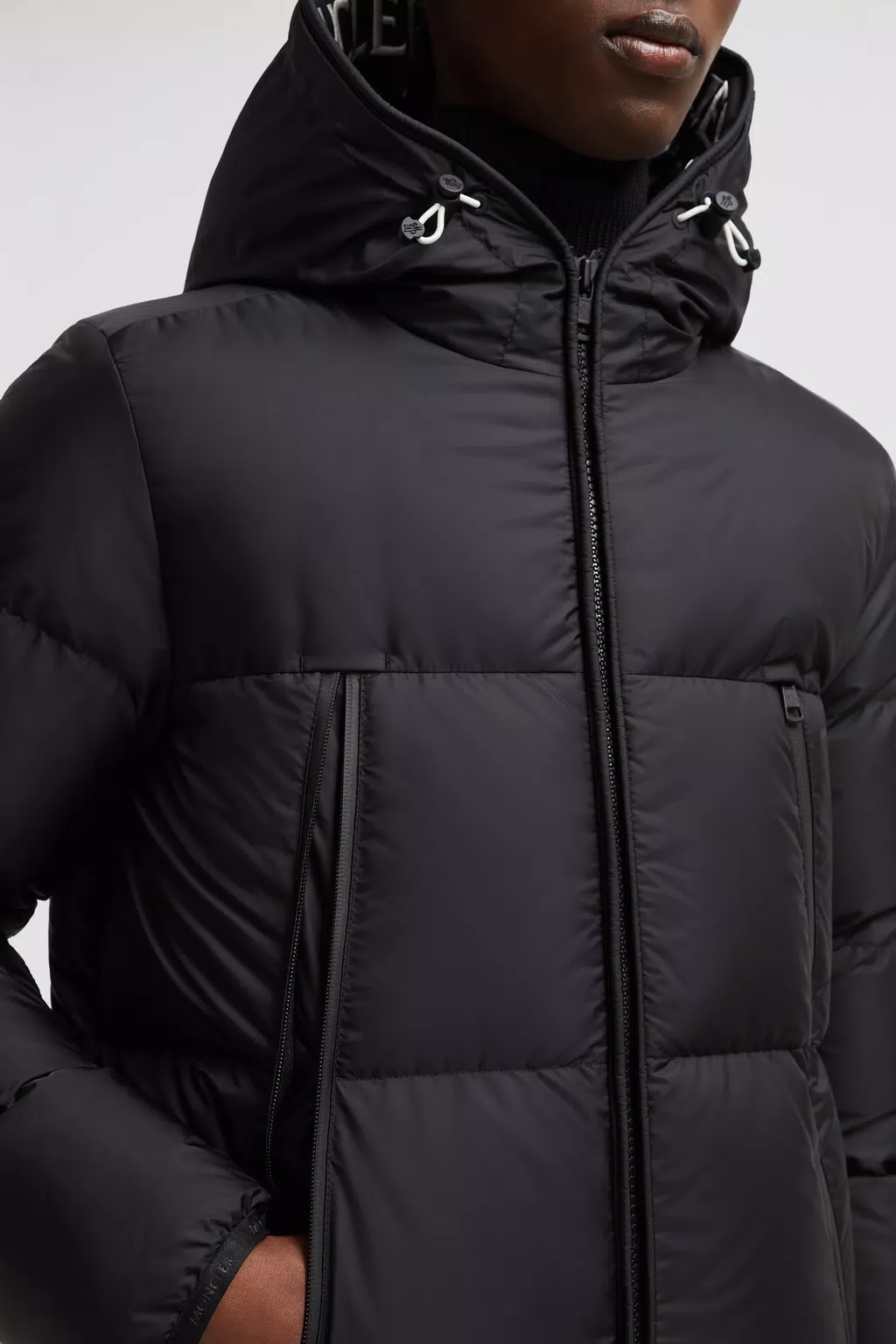Moncler Coats Black J20911B56900C0300999 (Moncler / ダウンジャケット・コート ) | Moncler (モンクレール)(5)
