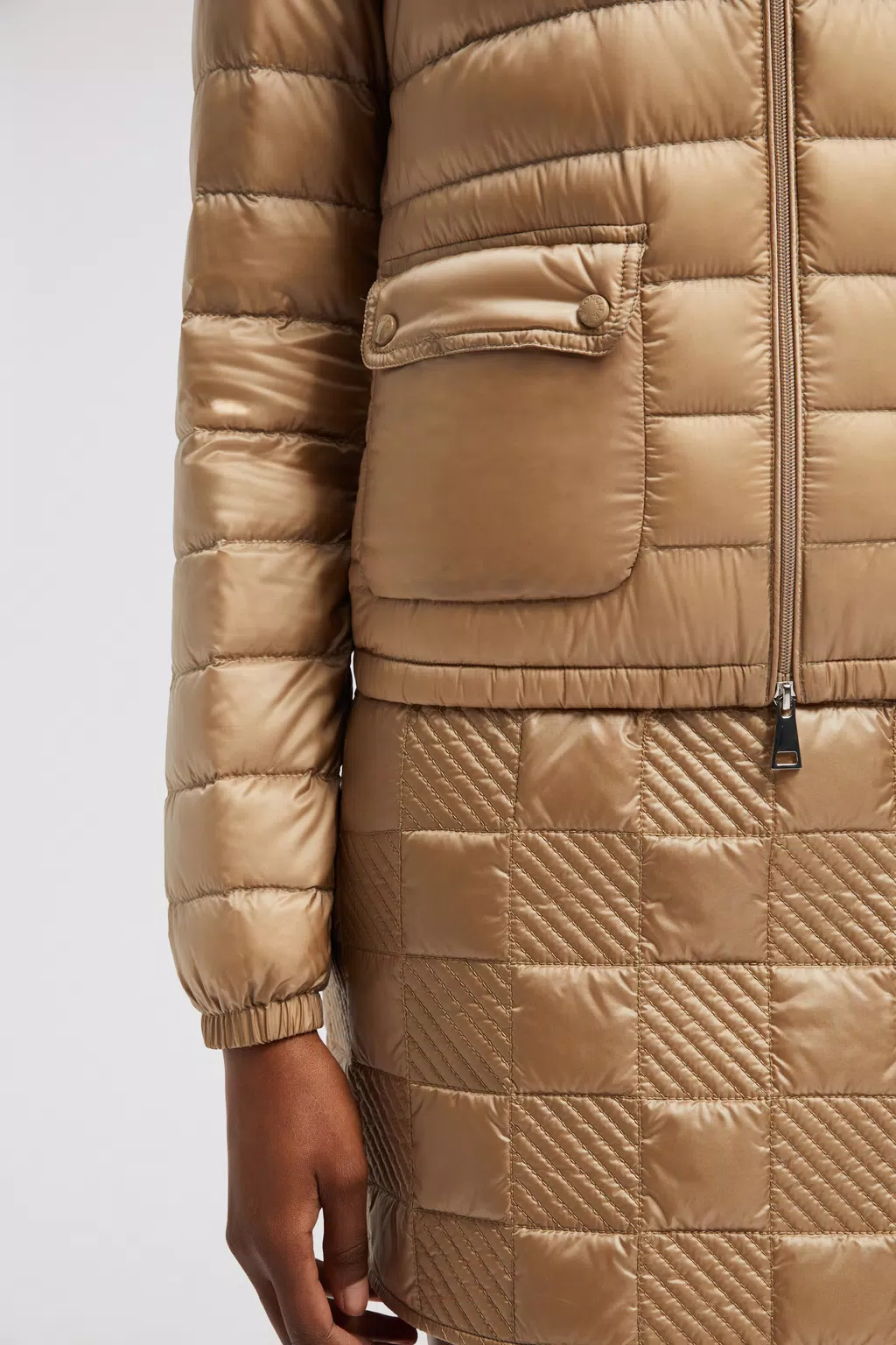 Moncler Coats Beige J20931A1010053048205 (Moncler / ダウンジャケット・コート ) | Moncler (モンクレール)(5)