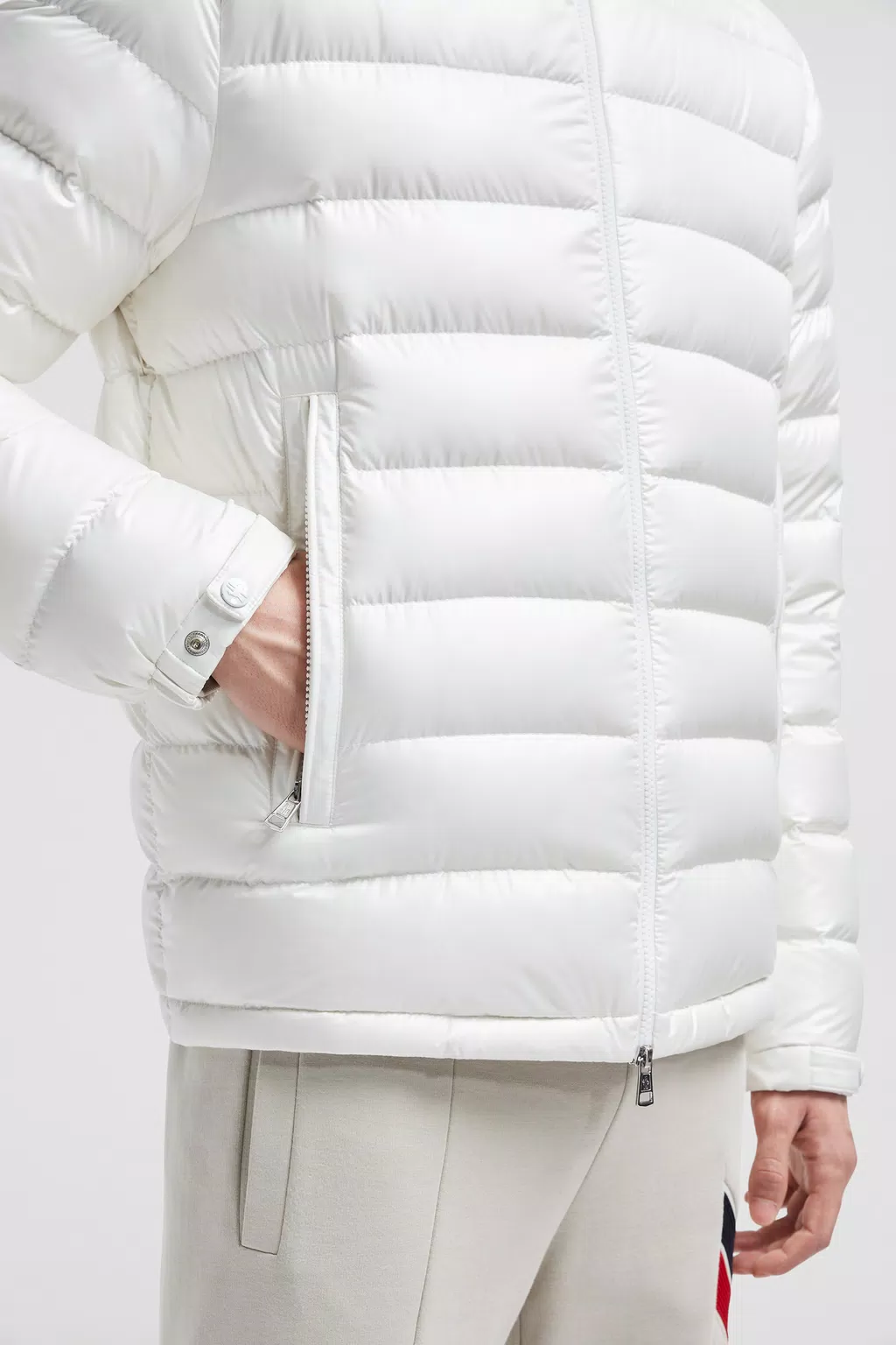 Moncler Coats White J20911A00003597EX031 (Moncler / ダウンジャケット・コート ) | Moncler (モンクレール)(4)