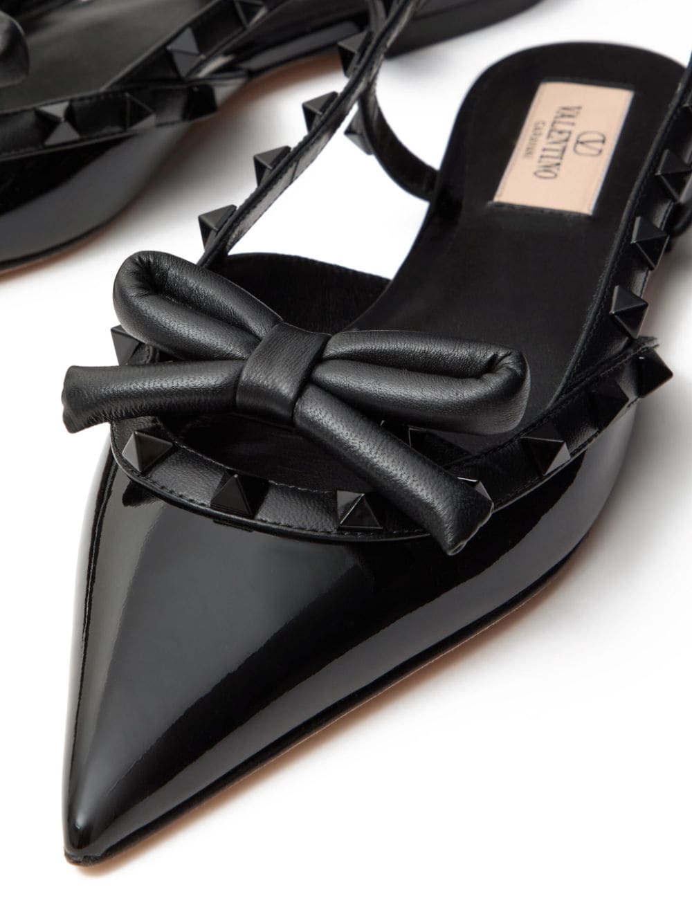 Valentino Flat shoes 5W2S0IQ2IXH0NO (Valentino Garavani / スニーカー ) | Valentino Garavani (ヴァレンティノ)(1)