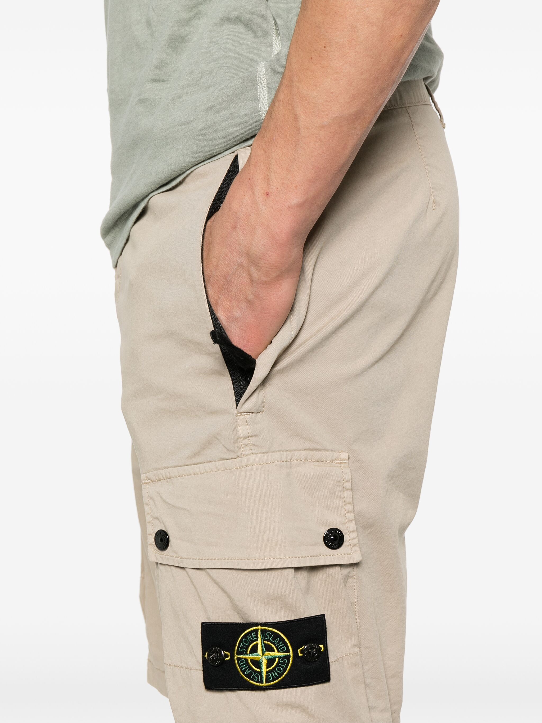 Stone Island Shorts Beige K1S15L100011S0010V009A (STONE ISLAND / ショートパンツ ) | STONE ISLAND (ストーンアイランド)(4)