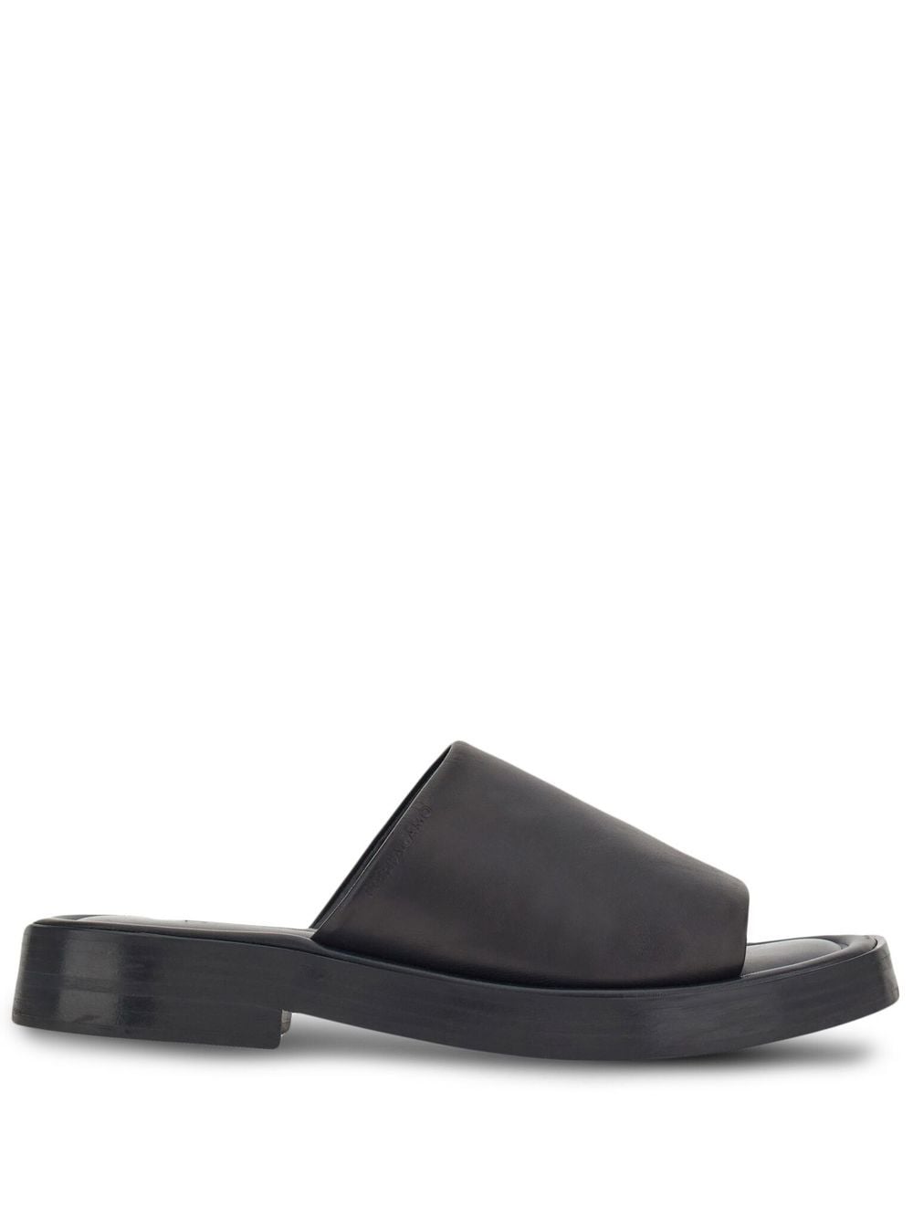 Ferragamo Sandals Black 021258760634001 (FERRAGAMO / サンダル ) | FERRAGAMO (フェラガモ)