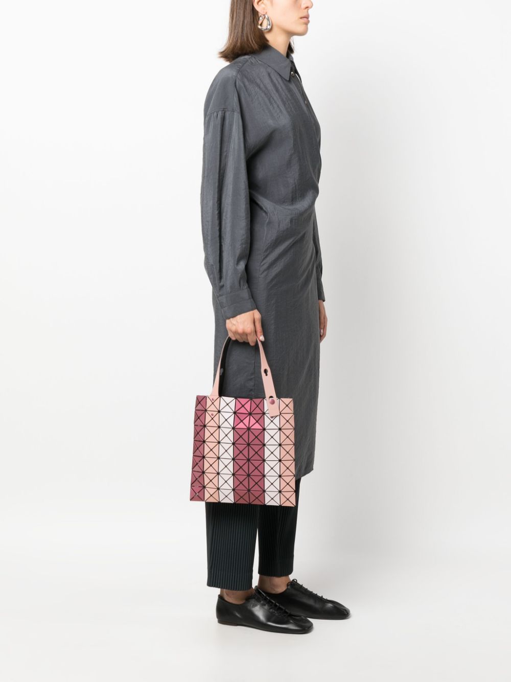 Bao Bao Issey Miyake Bags.. Red BB38AG547PRISM29 (BAO BAO ISSEY MIYAKE / トートバッグ ) | BAO BAO ISSEY MIYAKE (バオバオイッセイミヤケ)(2)
