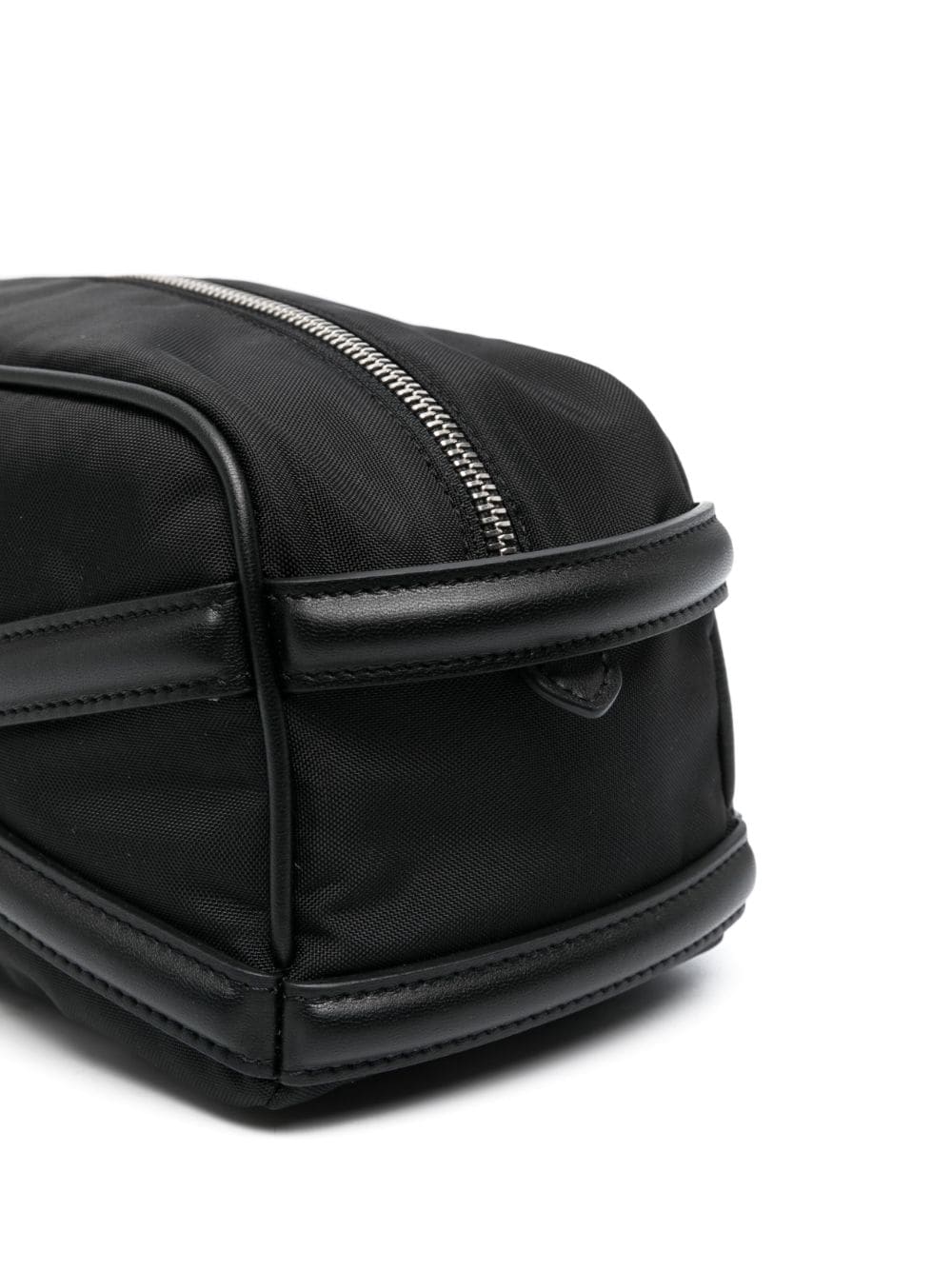 Alexander McQueen Wallets Black 7478561AALD1000 (Alexander McQUEEN / クラッチバッグ・ポーチ ) | Alexander McQUEEN (アレキサンダー・マックイーン)(1)