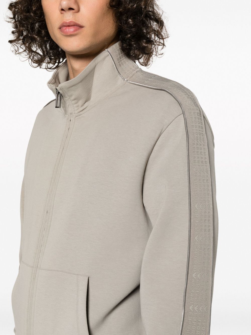 Emporio Armani Sweaters 6R1MF11JHSZ0643 (EMPORIO ARMANI / スウェット・フーディー ) | EMPORIO ARMANI (エンポリオ アルマーニ)(2)