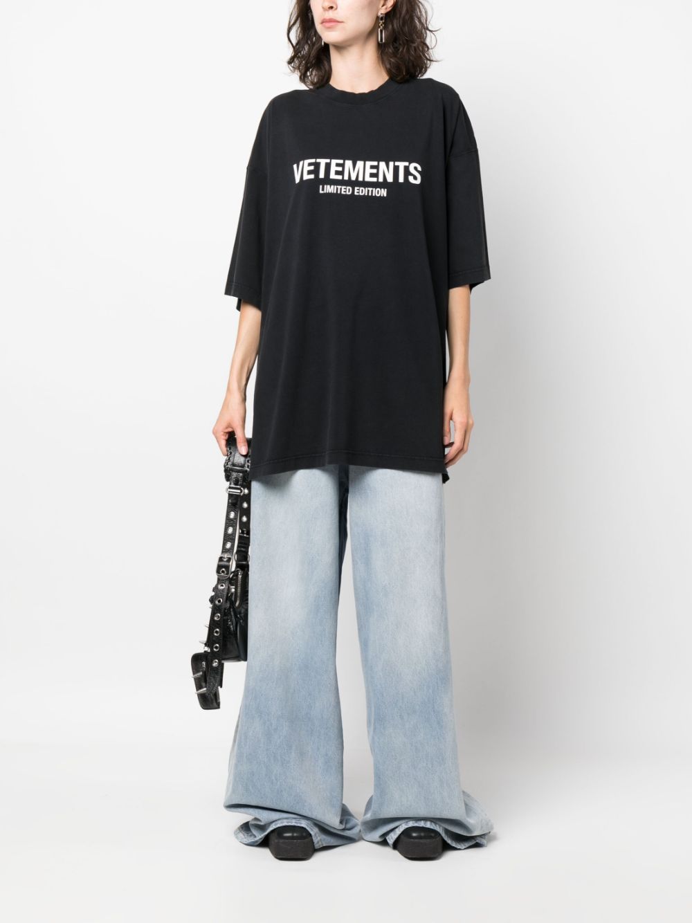 Vetements T-shirts and Polos Black UE54TR170BBLACK (VETEMENTS / Tシャツ・カットソー ) | VETEMENTS (ヴェトモン)(5)