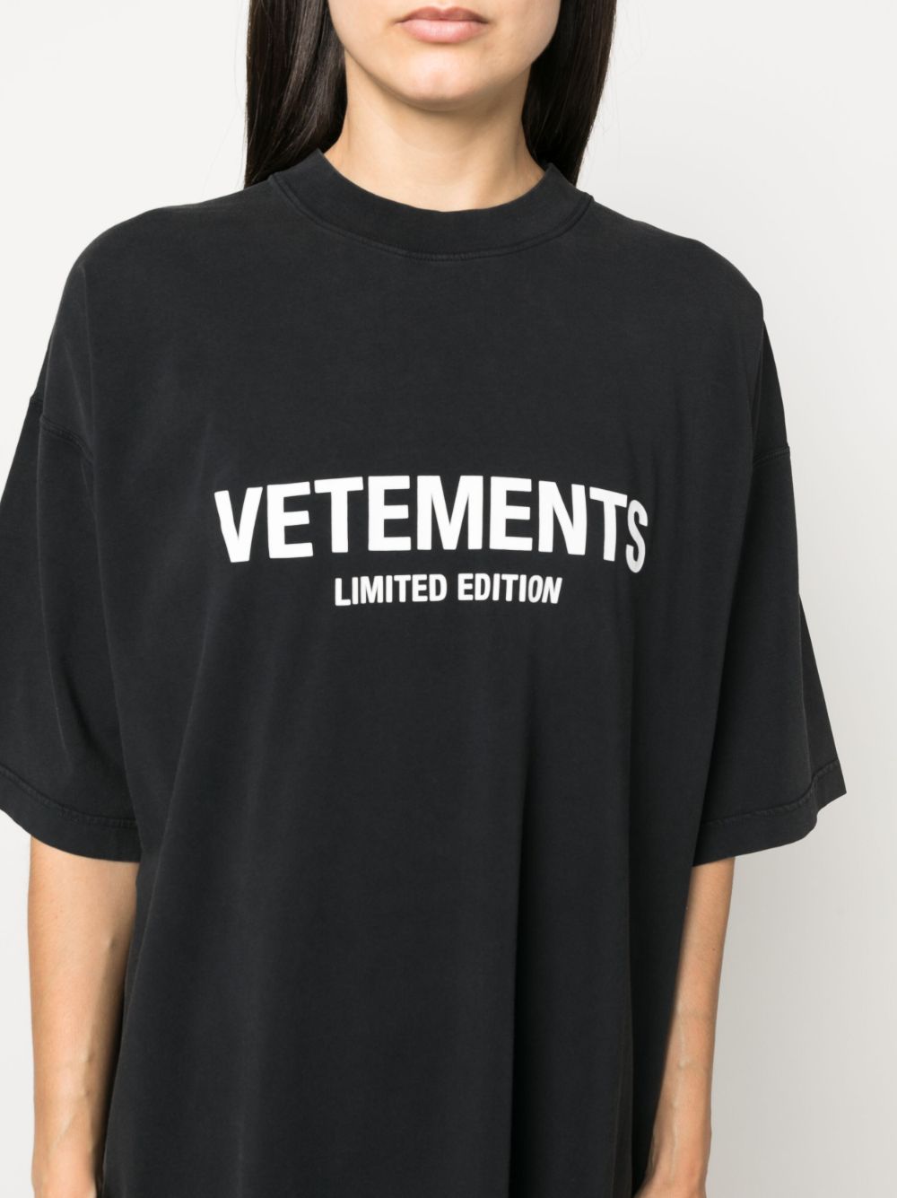 Vetements T-shirts and Polos Black UE54TR170BDBLACK (VETEMENTS / Tシャツ・カットソー ) | VETEMENTS (ヴェトモン)(1)