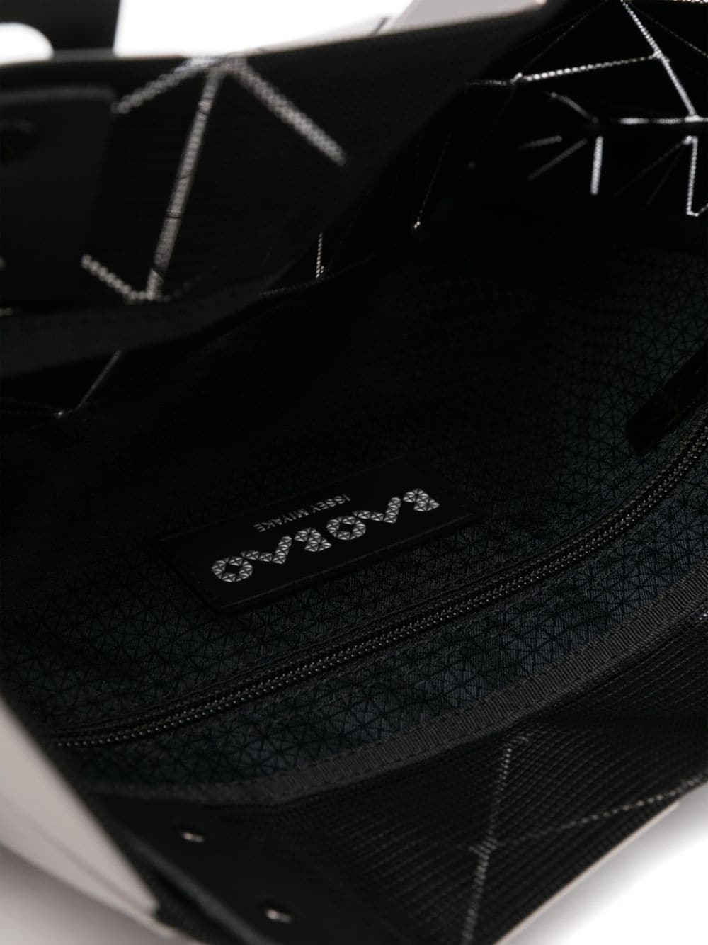 Bao Bao Issey Miyake Bags.. Pink BB46AG62321 (BAO BAO ISSEY MIYAKE / トートバッグ ) | BAO BAO ISSEY MIYAKE (バオバオイッセイミヤケ)(4)