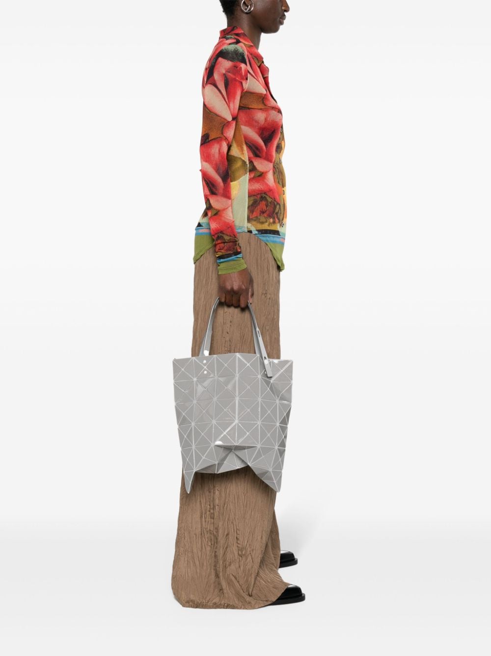 Bao Bao Issey Miyake Bags.. Grey BB46AG60312 (BAO BAO ISSEY MIYAKE / トートバッグ ) | BAO BAO ISSEY MIYAKE (バオバオイッセイミヤケ)(2)