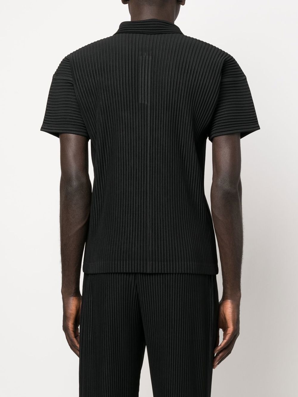 HOMME PLISSE' ISSEY MIYAKE T-shirts and Polos Black HP47JM43015 (HOMME PLISSÉ ISSEY MIYAKE / ポロシャツ ) | HOMME PLISSÉ ISSEY MIYAKE (オムプリッセ イッセイ ミヤケ)(2)