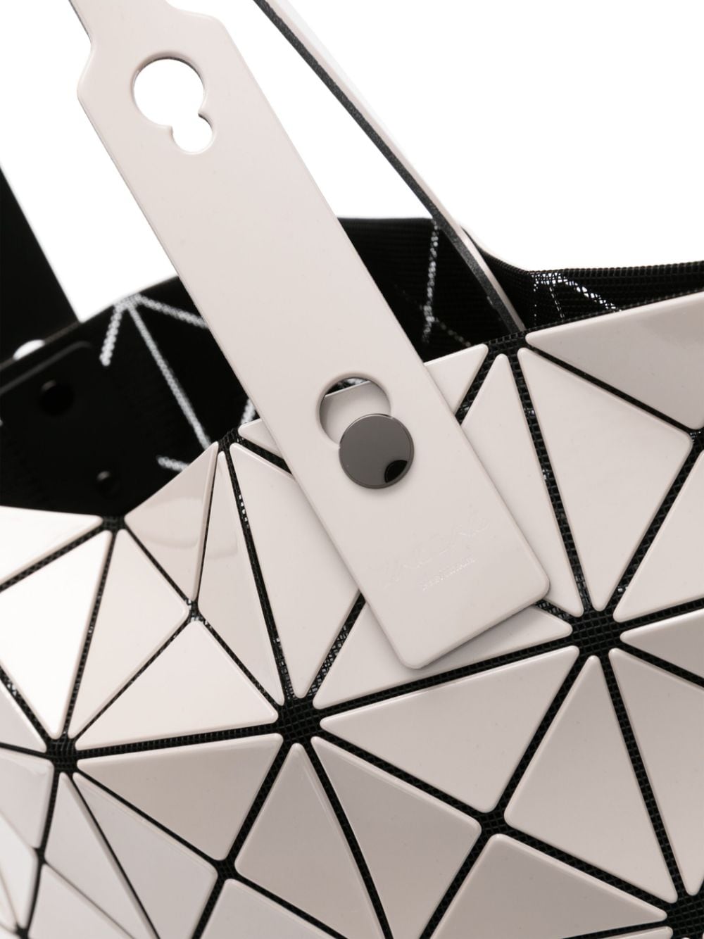 Bao Bao Issey Miyake Bags.. BEIGE BB46AG05340 (BAO BAO ISSEY MIYAKE / トートバッグ ) | BAO BAO ISSEY MIYAKE (バオバオイッセイミヤケ)(4)