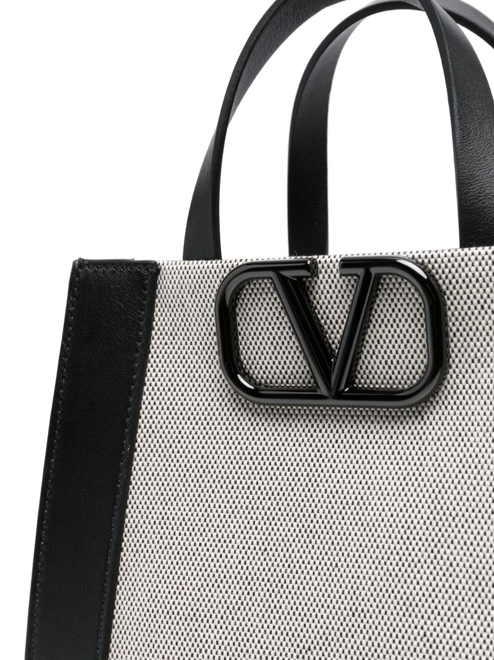 Valentino Garavani Bags.. Black 2W0B0L73HFZMZG (Valentino Garavani / ハンドバッグ・ショルダーバッグ ) | Valentino Garavani (ヴァレンティノ)(1)