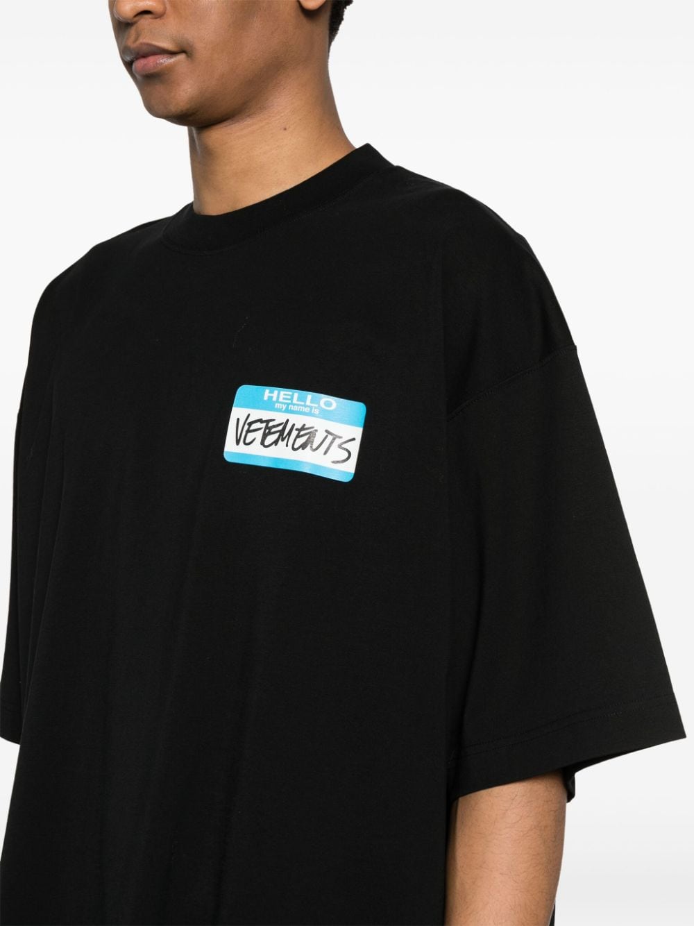 Vetements T-shirts and Polos Black UE64TR130BBLACK (VETEMENTS / Tシャツ・カットソー ) | VETEMENTS (ヴェトモン)(1)