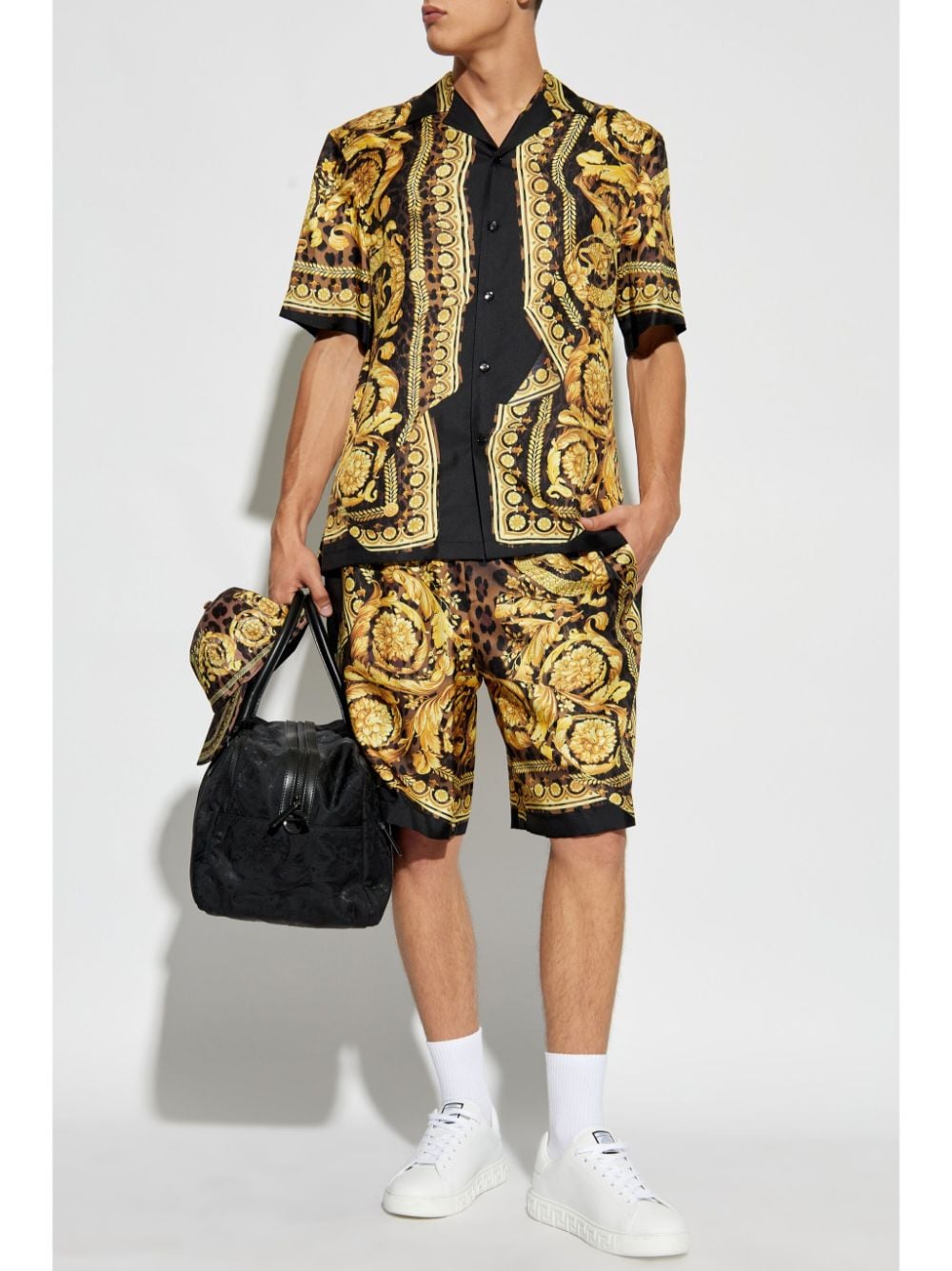 Versace Shorts Golden 10024761A118965N440 (VERSACE / ショートパンツ ) | VERSACE (ヴェルサーチェ)(4)