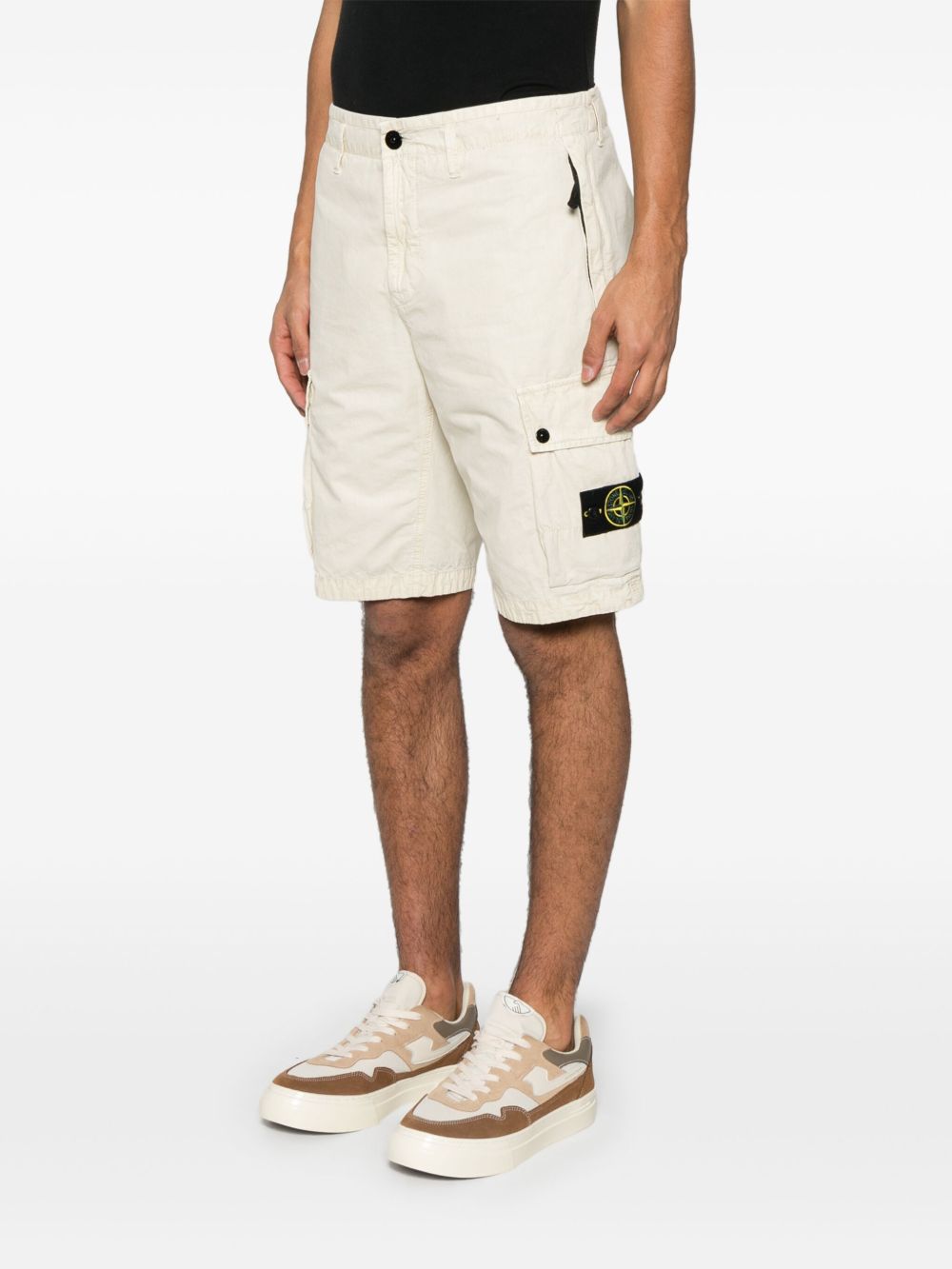 Stone Island Shorts Beige K1S15L100011S00WAV0195 (STONE ISLAND / ショートパンツ ) | STONE ISLAND (ストーンアイランド)(2)