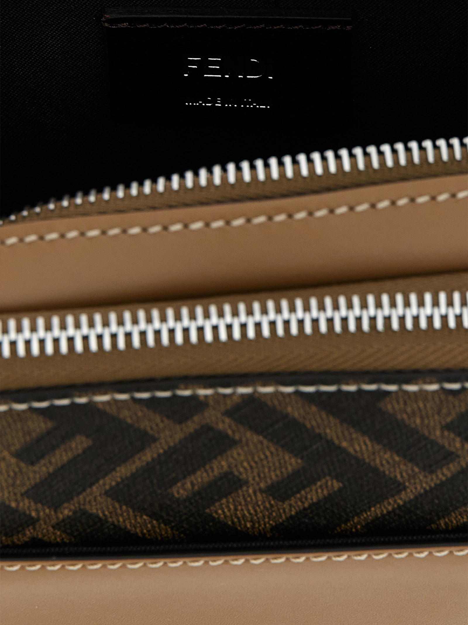 'Camera Case Organizer Squared FF' crossbody bag 7M0357AFF2F1HRM (FENDI / ハンドバッグ・ショルダーバッグ ) | FENDI (フェンディ)(3)