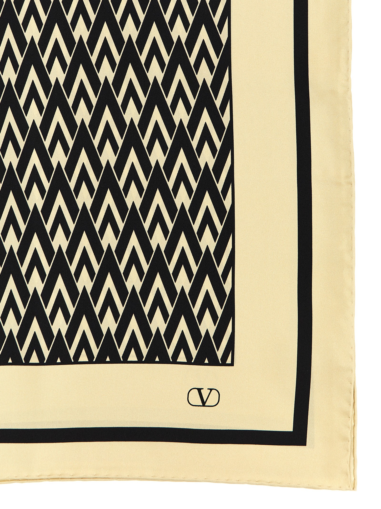 Valentino Garavani 'Toute La V' scarf W2EI114SHTREX (Valentino Garavani / スカーフ・マフラー ) | Valentino Garavani (ヴァレンティノ)(1)