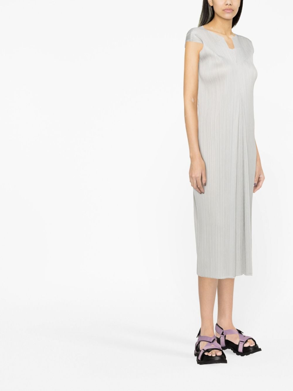 Pleats Please Dresses Light Grey PP36JH15616 (PLEATS PLEASE ISSEY MIYAKE / ワンピース・ドレス・オールインワン ) | PLEATS PLEASE ISSEY MIYAKE (プリーツ プリーズ イッセイ ミヤケ)(3)