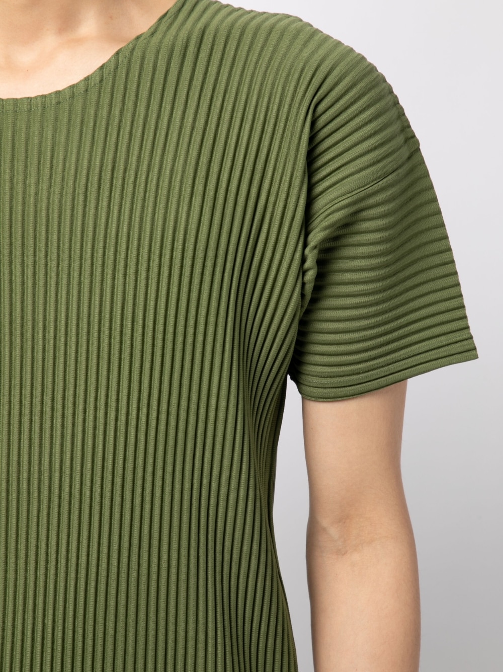 HOMME PLISSE' ISSEY MIYAKE T-shirts and Polos Green HP36JK11264 (HOMME PLISSÉ ISSEY MIYAKE / Tシャツ・カットソー ) | HOMME PLISSÉ ISSEY MIYAKE (オムプリッセ イッセイ ミヤケ)(2)