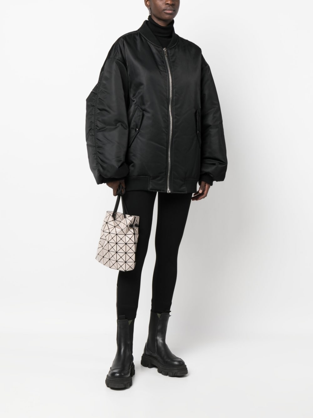 Bao Bao Issey Miyake Bags.. Beige BB36AG531WRING40 (BAO BAO ISSEY MIYAKE / ハンドバッグ・ショルダーバッグ ) | BAO BAO ISSEY MIYAKE (バオバオイッセイミヤケ)(1)