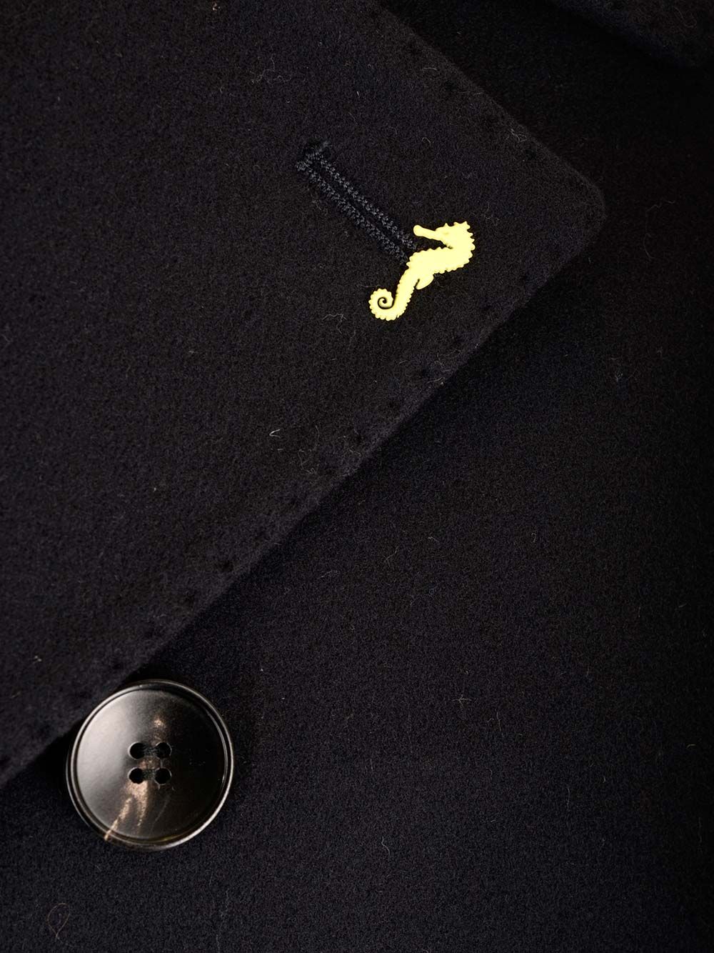 Short double-breasted coat CASERTAAT11658BLUSCU18 (GUARINUCCI / コート ) | GUARINUCCI (グアリヌッチ)(3)