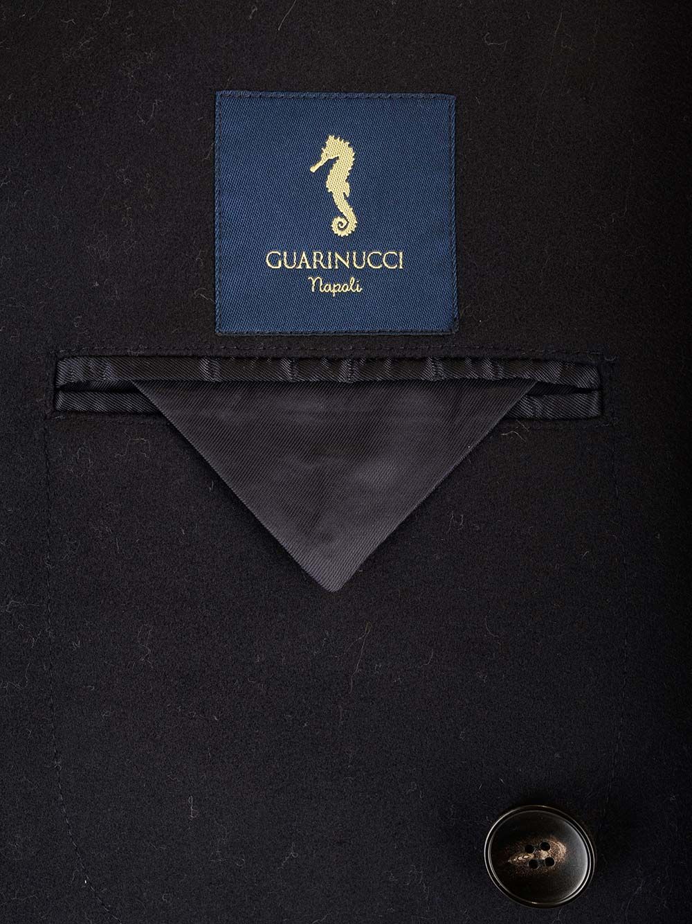 Short double-breasted coat CASERTAAT11658BLUSCU18 (GUARINUCCI / コート ) | GUARINUCCI (グアリヌッチ)(6)