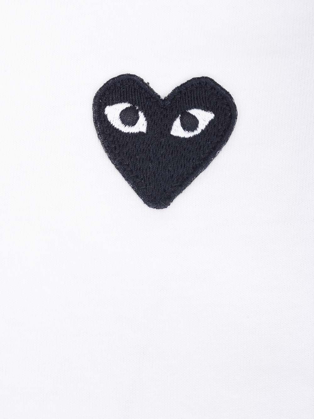 T-shirt with small black heart AXT0640512 (PLAY Comme Des Garçons / Tシャツ・カットソー ) | PLAY Comme Des Garçons (プレイ コムデギャルソン)(2)