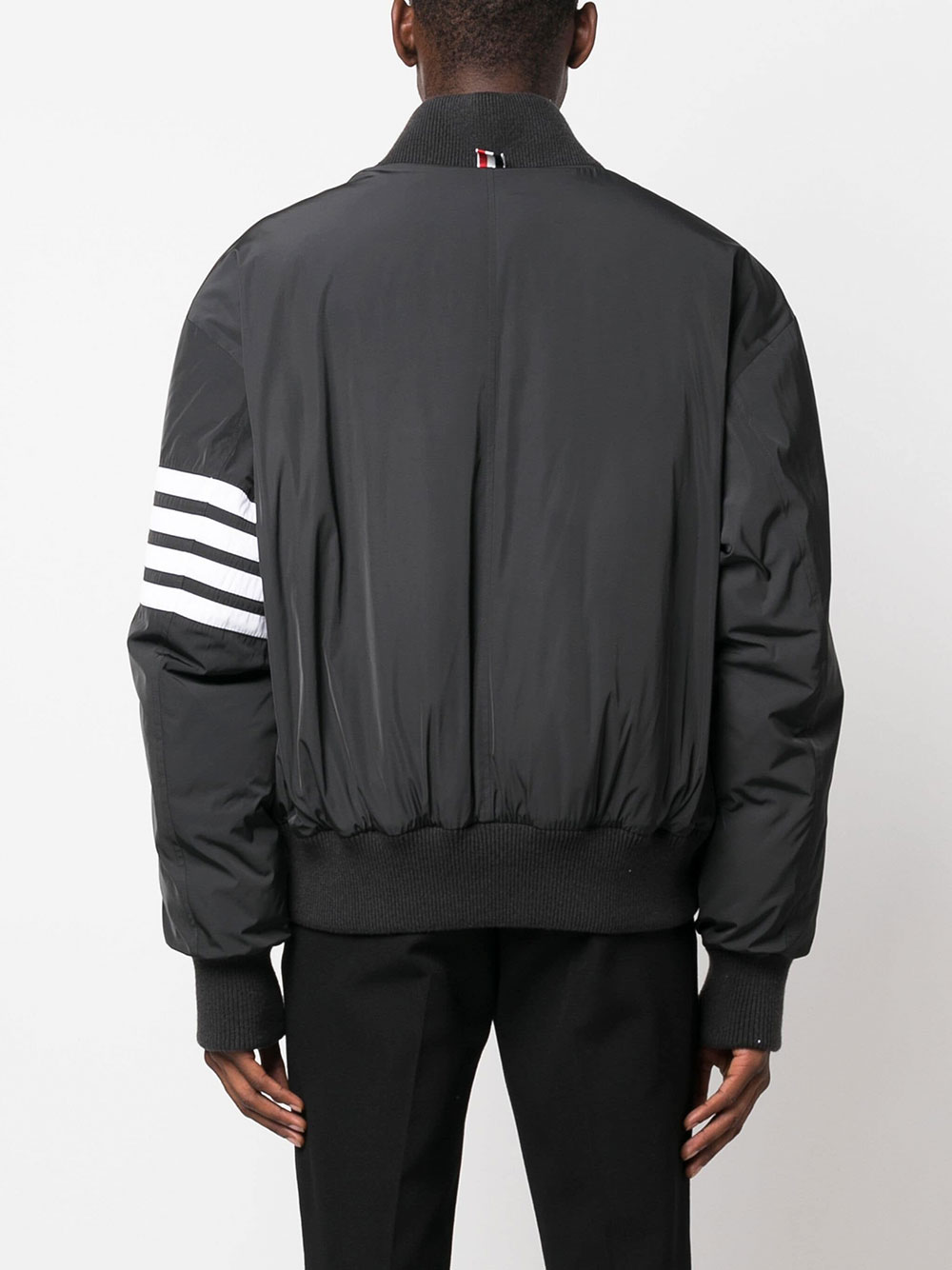 4-BAR STRIPE BOMBER JACKET MJD103X07259015 (Thom Browne / カジュアルジャケット・ベスト ) | Thom Browne (トム・ブラウン)(4)