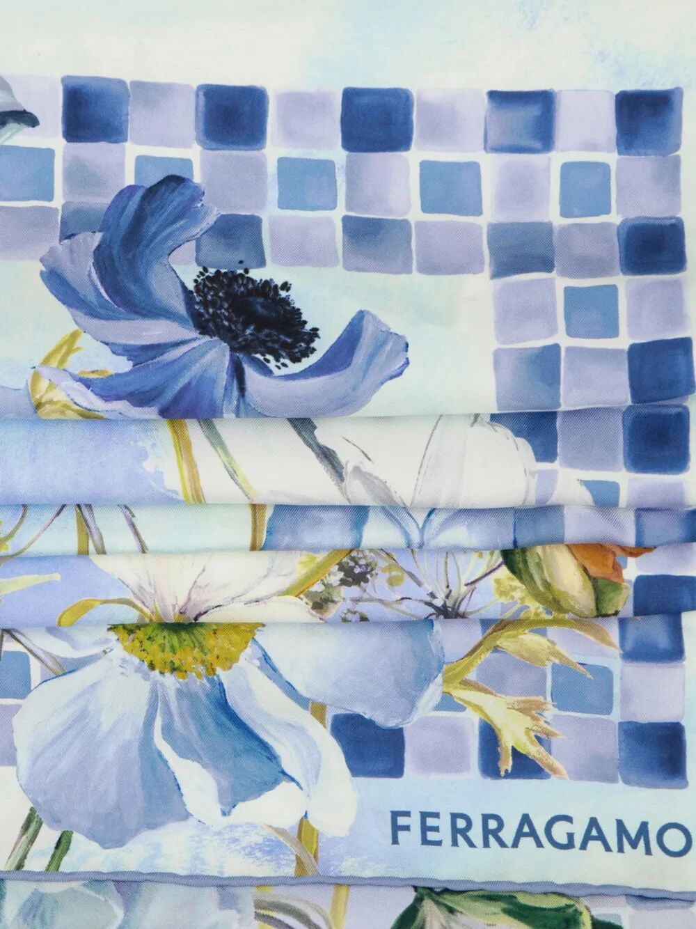 FLOWER PRINT SILK SCARF 3102070785305AZZURRO (FERRAGAMO / スカーフ・マフラー ) | FERRAGAMO (フェラガモ)(1)