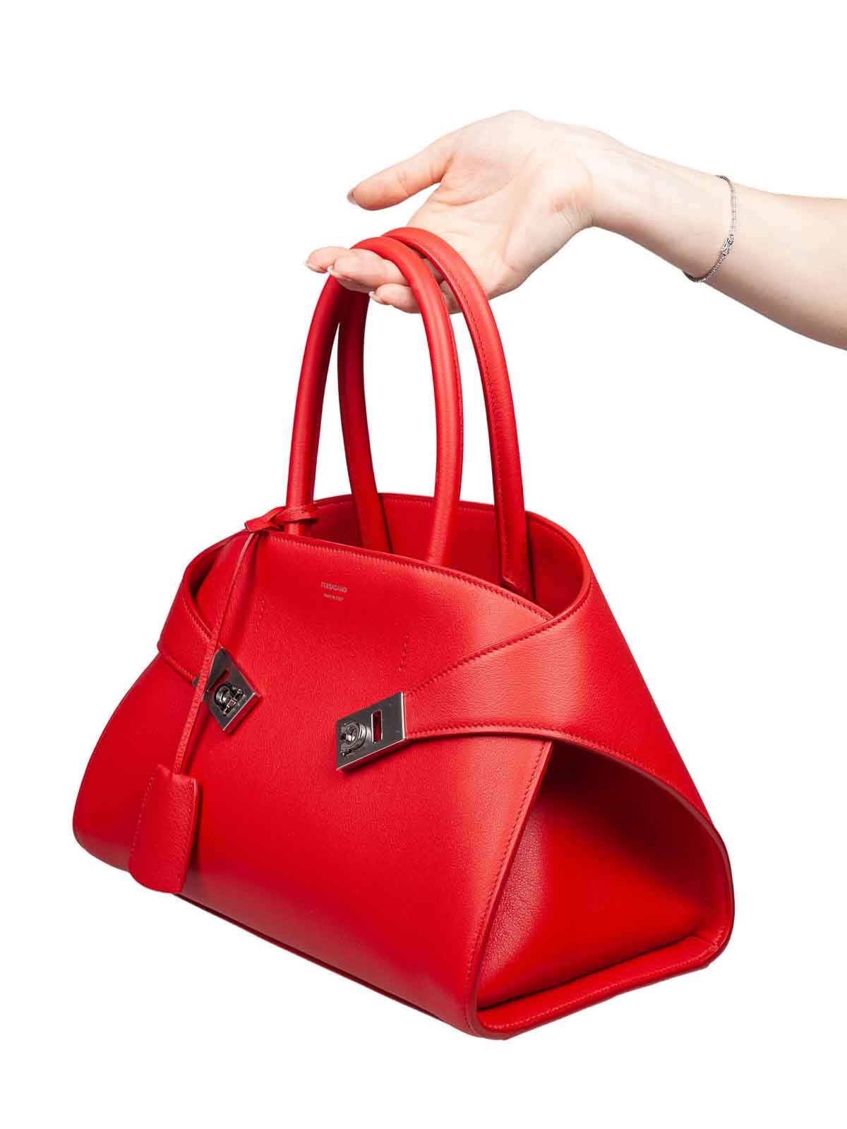 Hand bag th th s red leather HUGTHSRED (FERRAGAMO / ハンドバッグ・ショルダーバッグ ) | FERRAGAMO (フェラガモ)(1)