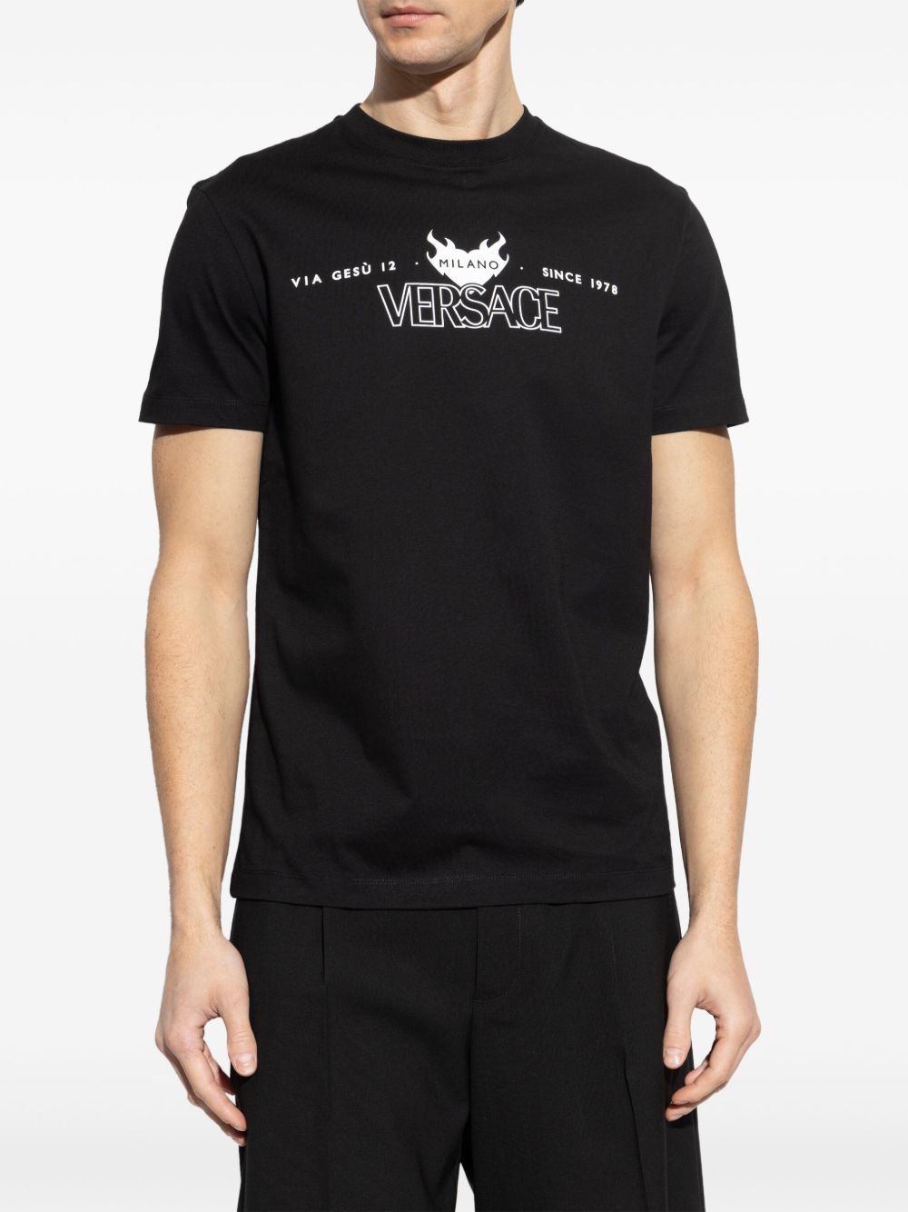 Versace T-shirts and Polos Black 10139441A143772B510 (VERSACE / Tシャツ・カットソー ) | VERSACE (ヴェルサーチェ)(1)